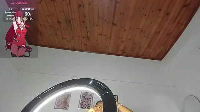 luna velveth online show from April 9, 10:32 am