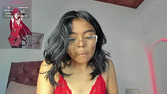 luna velveth online show from March 30, 10:28 am