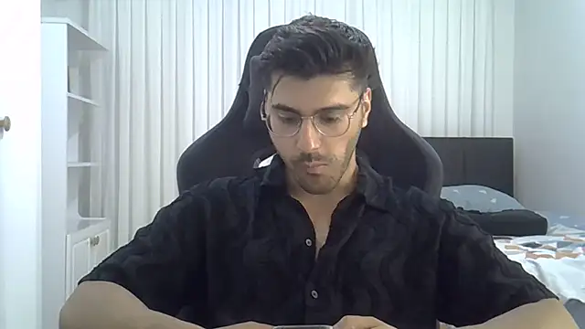 Snapshot of ciceroable chatting on June 18, 6:57 pm ciceroable online show from June 18, 6:57 pm