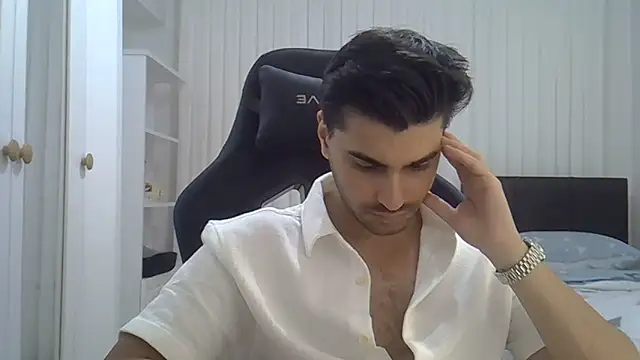 Snapshot of ciceroable chatting on June 4, 8:35 pm ciceroable online show from June 4, 8:35 pm