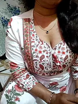 PARI51 online show from February 27, 8:08 pm