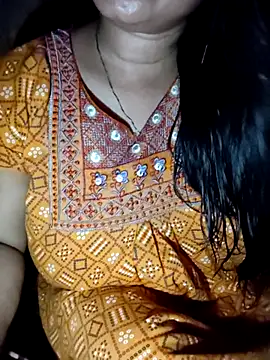 Snapshot of PARI51 chatting on June 25, 9:20 pm PARI51 online show from June 25, 9:20 pm