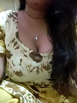 Snapshot of PARI51 chatting on April 20, 8:43 pm PARI51 online show from April 20, 8:43 pm