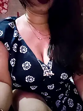 PARI51 online show from March 26, 7:56 pm