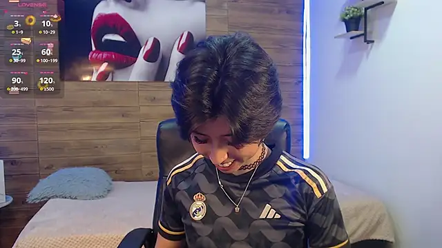 annie sleeper online show from February 10, 7:24 pm