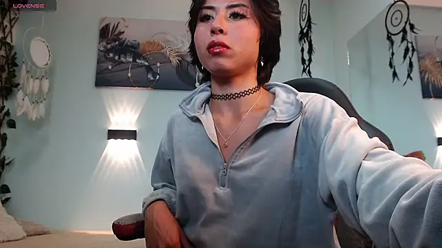 annie sleeper online show from February 22, 4:04 am