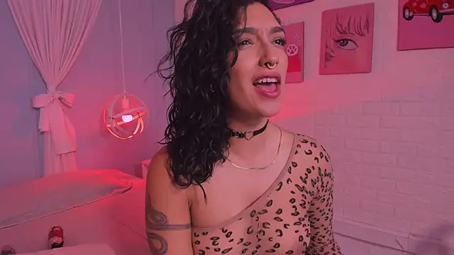 Cleo Foxx online show from June 4, 11:59 am