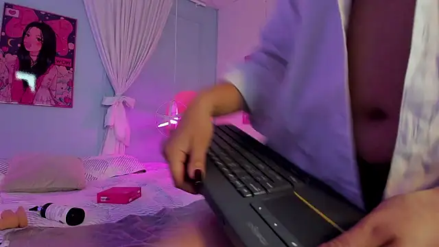 Snapshot of Cleo_Foxx chatting on February 4, 11:38 am Cleo Foxx online show from February 4, 11:38 am