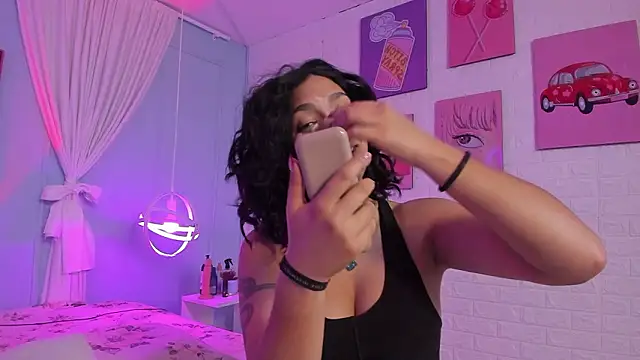 Cleo Foxx online show from March 19, 11:43 am