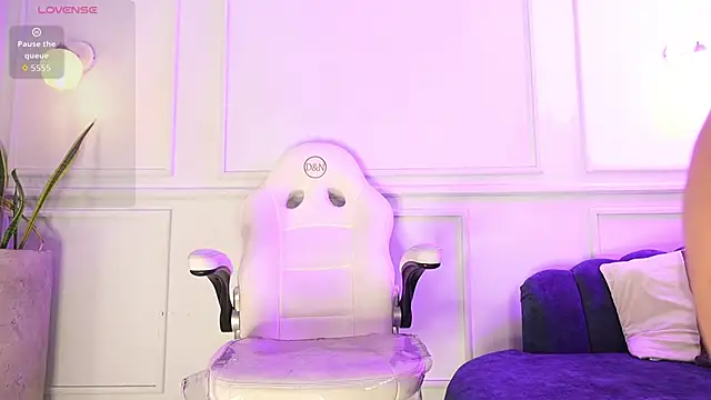 Lia Velez  online show from March 27, 3:37 am