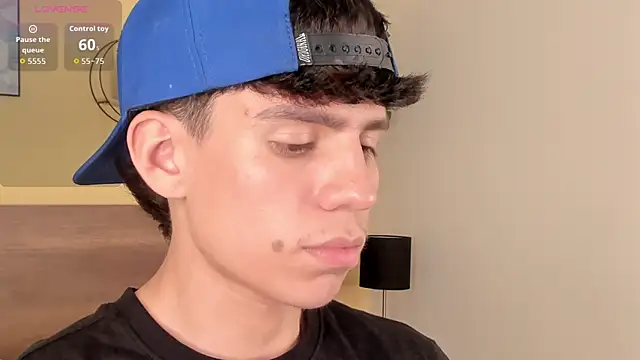 Snapshot of Angel_eros_ chatting on February 28, 4:45 am Angel eros online show from February 28, 4:45 am