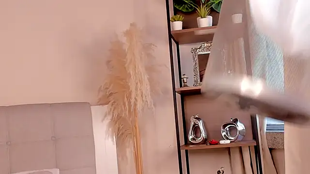 Snapshot of Angel_eros_ chatting on February 23, 3:56 pm Angel eros online show from February 23, 3:56 pm