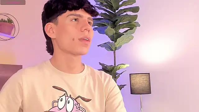 Snapshot of Angel_eros_ chatting on February 27, 5:18 am Angel eros online show from February 27, 5:18 am