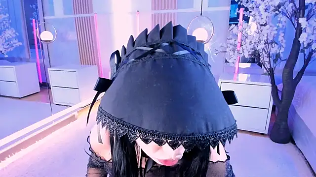 SalemBlackrose online show from March 22, 5:21 am