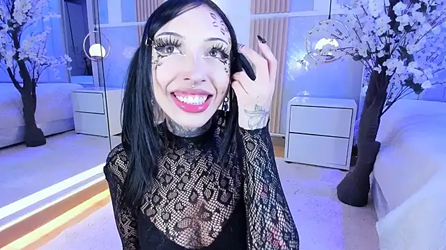 SalemBlackrose online show from March 15, 5:25 am