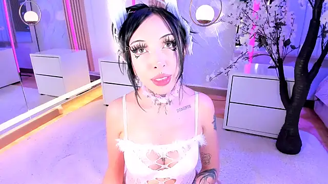 SalemBlackrose online show from March 23, 5:18 am