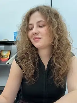 AsynaYuuki online show from March 28, 6:20 pm