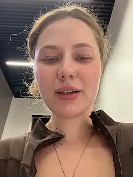 Snapshot of AsynaYuuki chatting on February 26, 6:52 pm AsynaYuuki online show from February 26, 6:52 pm