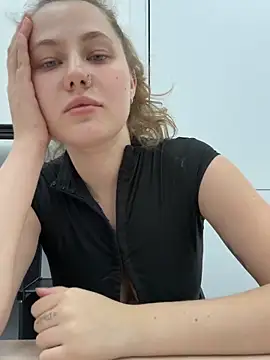 AsynaYuuki online show from March 20, 6:09 pm