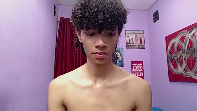 bigcock twinks online show from April 15, 7:40 pm