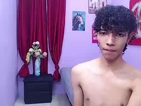 bigcock twinks online show from February 10, 11:48 pm