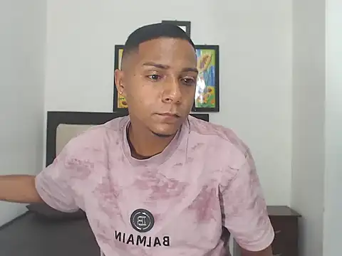 hotboyluxe online show from February 15, 11:31 am