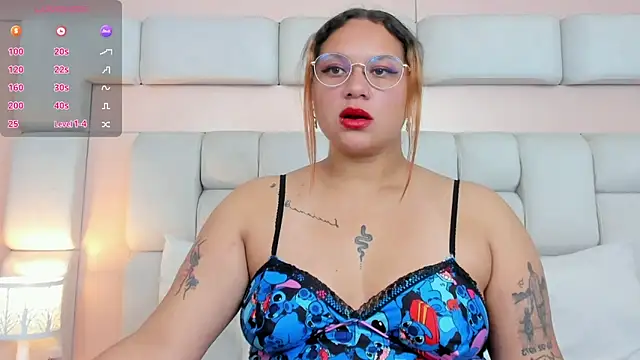 Snapshot of Laurent_glass chatting on February 25, 12:38 pm Laurent glass online show from February 25, 12:38 pm