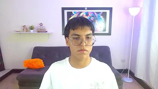 Maecum18 online show from April 10, 9:22 pm