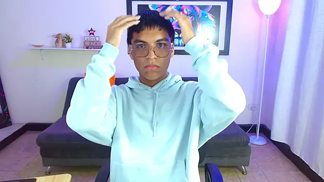 Maecum18 online show from March 11, 9:31 pm