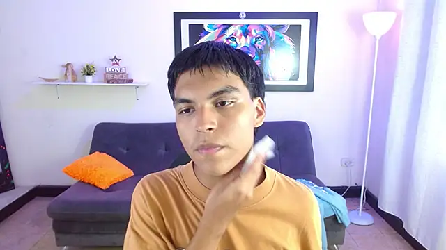 Maecum18 online show from March 26, 10:07 pm