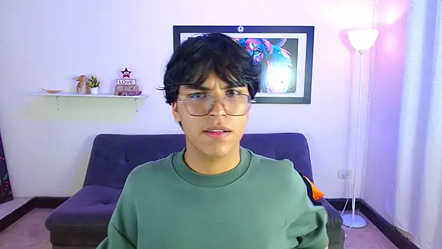 Maecum18 online show from March 3, 9:22 pm