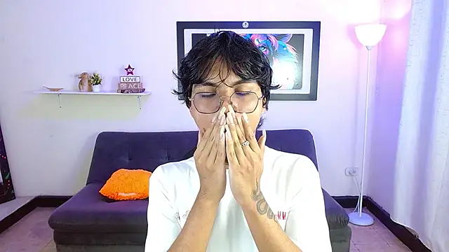 Maecum18 online show from February 24, 8:31 pm