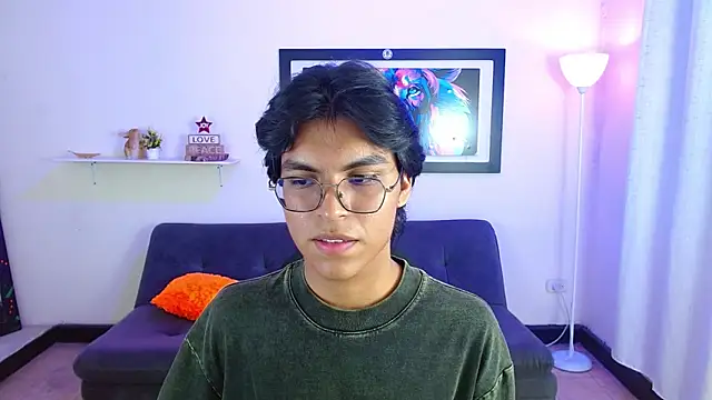 Maecum18 online show from March 7, 9:31 pm