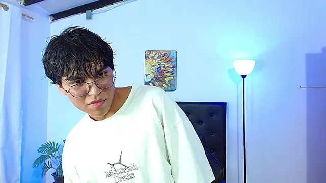 Maecum18 online show from February 3, 8:58 pm