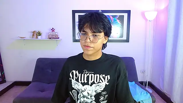 Maecum18 online show from February 13, 8:42 pm