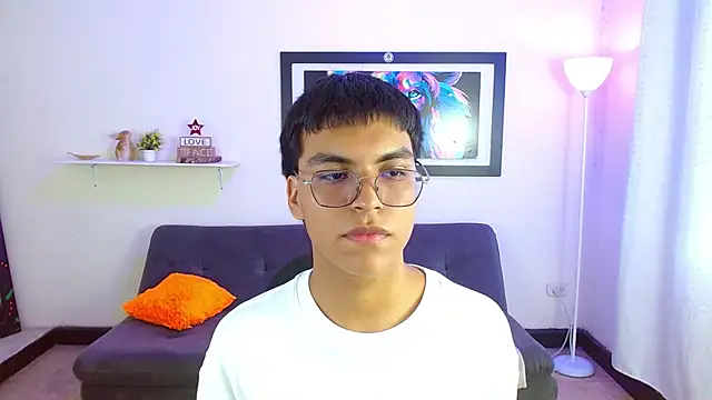 Maecum18 online show from March 18, 8:32 pm