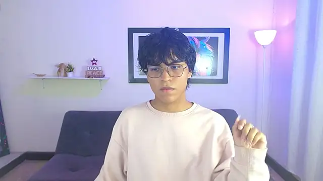 Maecum18 online show from February 14, 10:21 pm