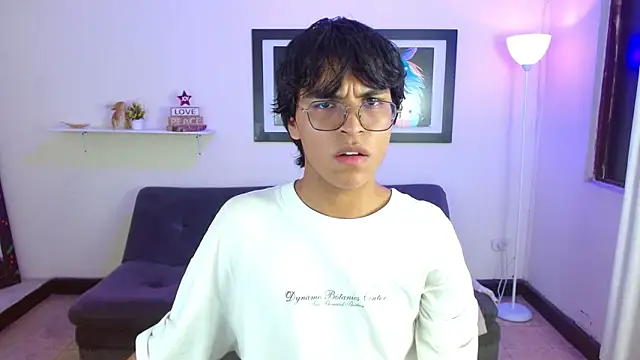 Maecum18 online show from February 17, 8:50 pm