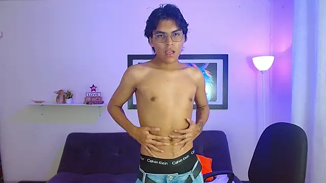 Maecum18 online show from February 20, 11:39 pm