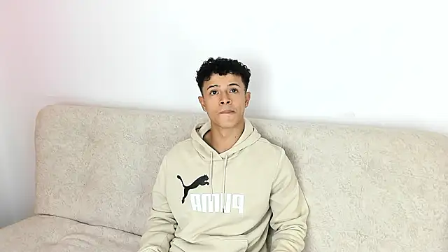 Snapshot of _Alex_Colton chatting on February 3, 10:04 pm Alex Colton online show from February 3, 10:04 pm