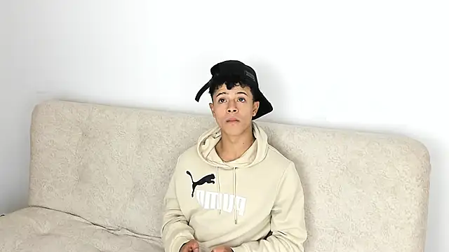 Snapshot of _Alex_Colton chatting on February 7, 10:18 pm Alex Colton online show from February 7, 10:18 pm