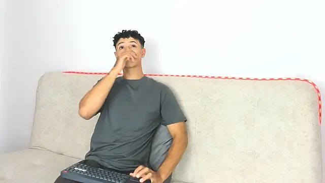  Alex Colton online show from April 2, 10:05 pm