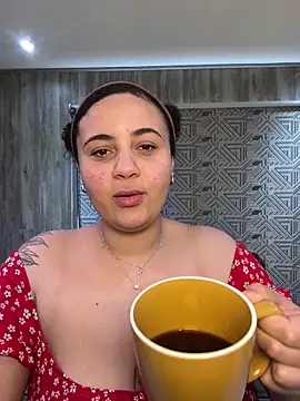 BabyChanntal online show from April 29, 8:04 pm
