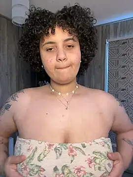 BabyChanntal online show from April 30, 8:05 pm