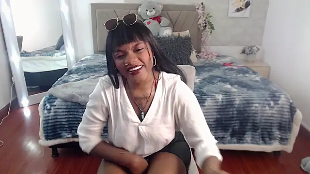 ebony boobs020 online show from April 4, 3:35 am