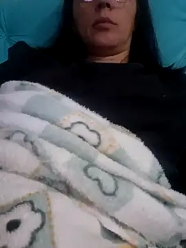 Snapshot of Renataalves chatting on June 18, 12:20 am Renataalves online show from June 18, 12:20 am