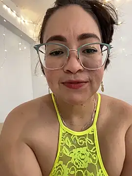 alisbloom online show from March 3, 6:15 pm