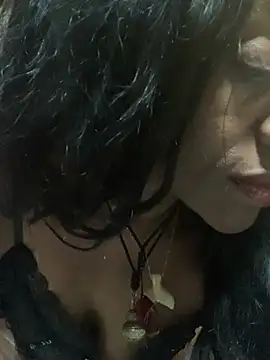 NatalieGainer goodies online show from June 13, 1:03 am