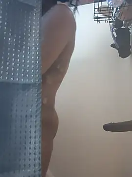 Snapshot of NatalieGainer_goodies chatting on February 5, 4:25 pm NatalieGainer goodies online show from February 5, 4:25 pm