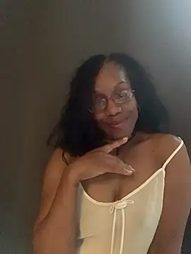 NatalieGainer goodies online show from May 22, 12:08 am
